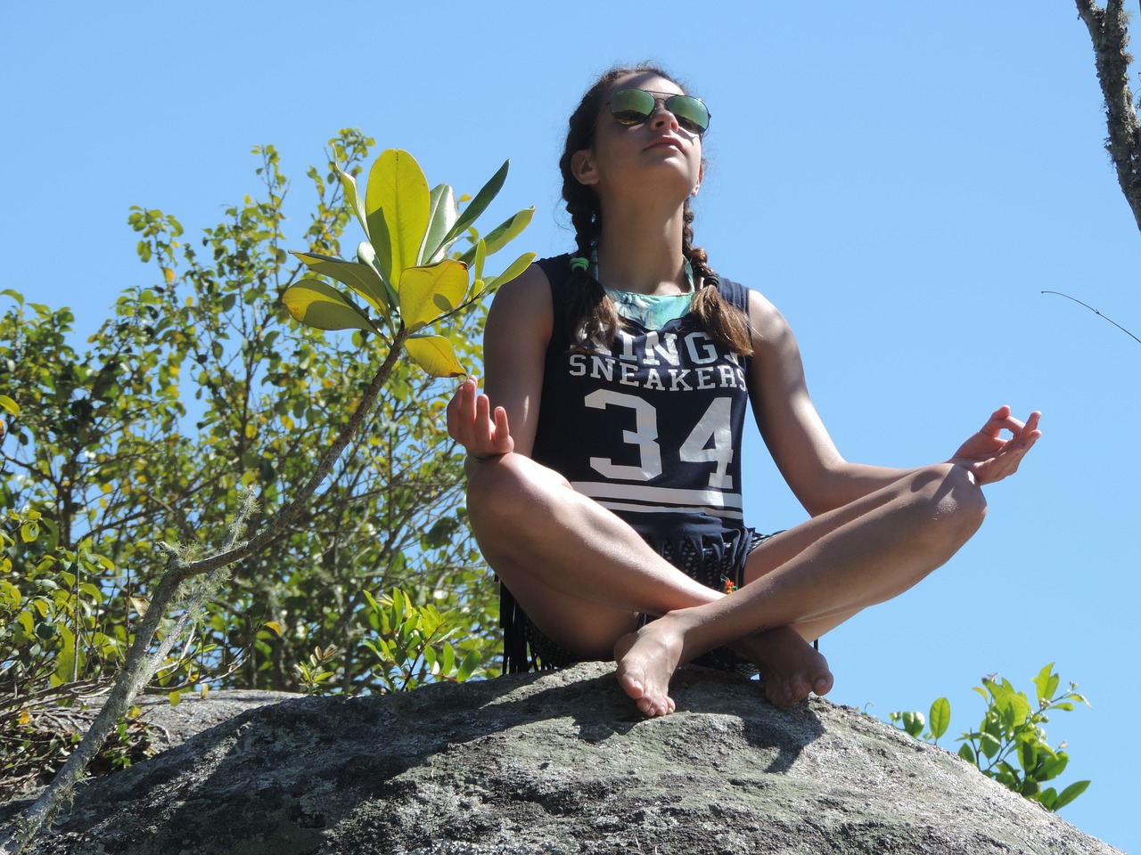 Pozycja jogi parvatasana. Czy joga może relaksować?